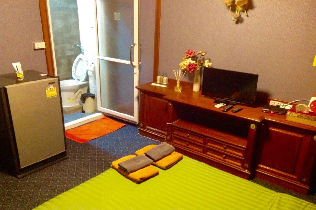 B&B 22 House Бангкок Екстер'єр фото