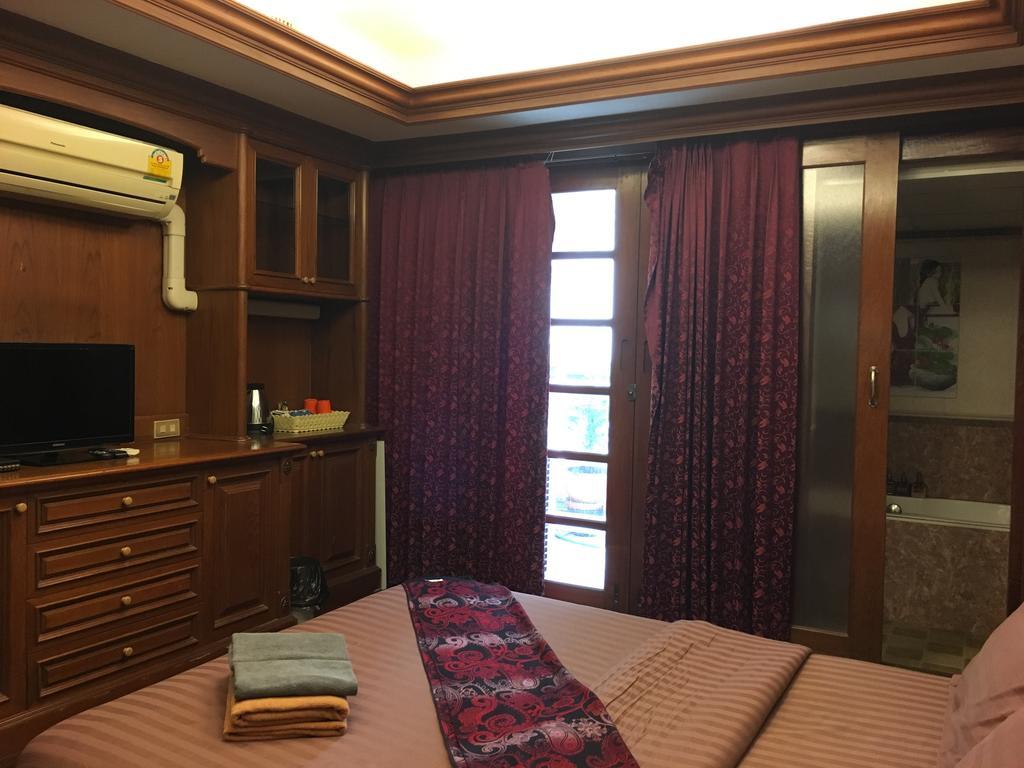 B&B 22 House Бангкок Екстер'єр фото